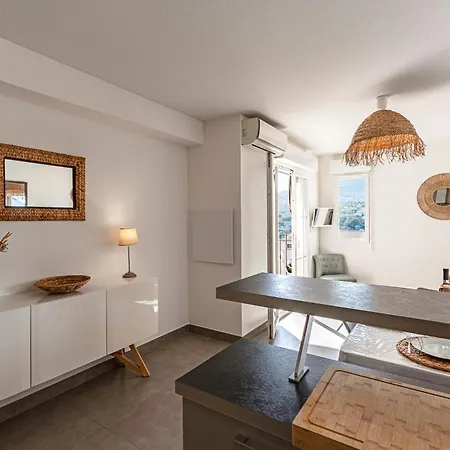 Le Clos Des Oliviers - Avec Balcon, Proche